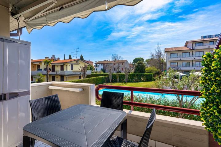 Ferienwohnung für 2 Personen, mit Pool und Balkon/Terrasse, mit Haustier