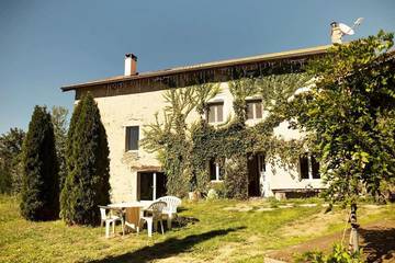 Gîte pour 11 personnes, avec vue et jardin à Retournac