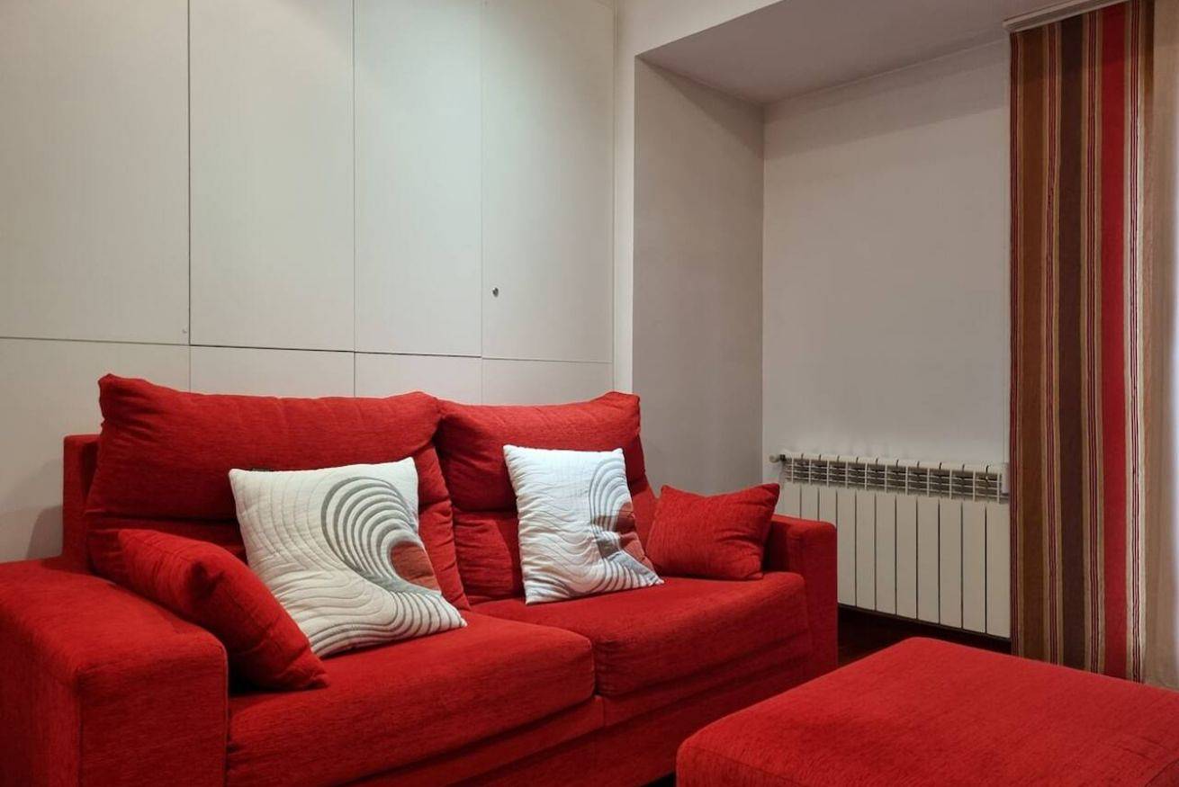Apartamento entero, Acogedor apartamento con Wi-Fi, cocina completa y ascensor in Oviedo, Cordillera Cantábrica