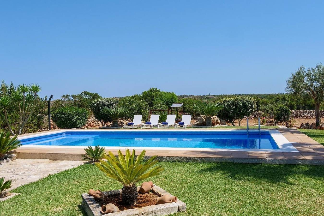 Ferienhaus Fonoll mit Bergblick, Pool, Wlan, Terrasse und Garten in Maria de la Salut, Mallorca Inselmitte