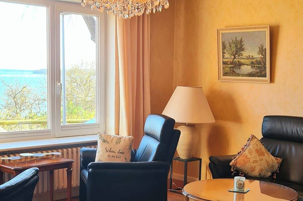 Ganze Wohnung, Exklusive Ferienwohnungen  Strohberg 11 mit Plöner See Blick in Plön in Plön, Plön (Stadt)