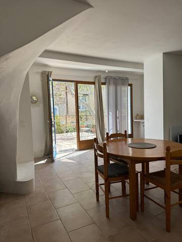 Gîte pour 5 personnes, avec jardin et vue à Peyriac-de-Mer