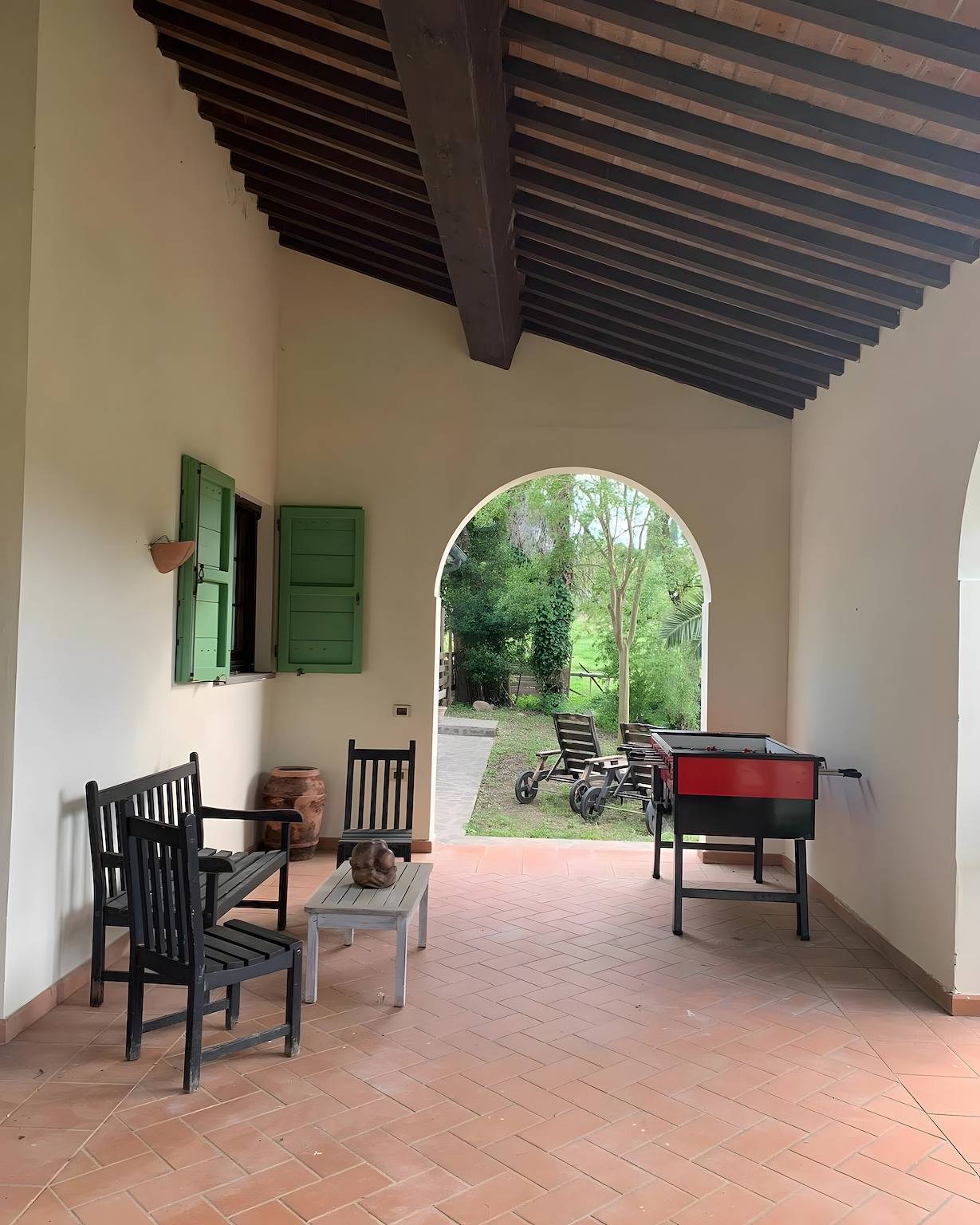 Apartamento entero, Apartamento 'Casa Ribellino' con terraza privada, jardín y Wi-Fi in Campiglia Marittima, Costa Etrusca