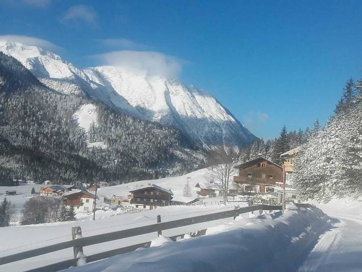 Hütte für 4 Personen, mit Garten und Ausblick sowie Balkon, kinderfreundlich in Kaisergebirge - 4