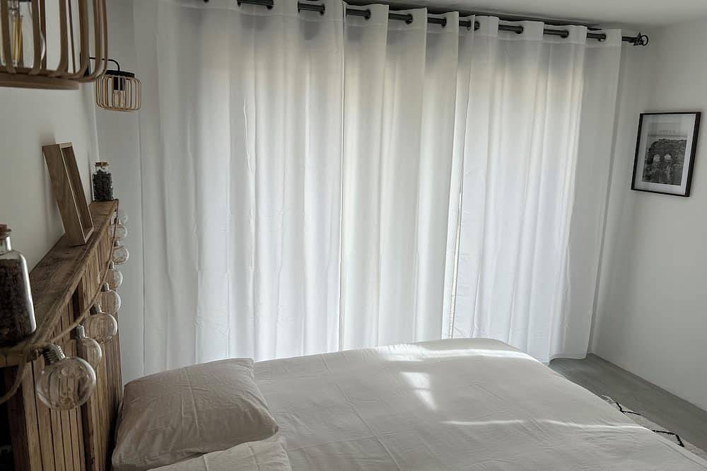 Appartement entier, Bel appartement tout neuf et lumineux, à proximité du centre ville. in Seillans, Région de Draguignan