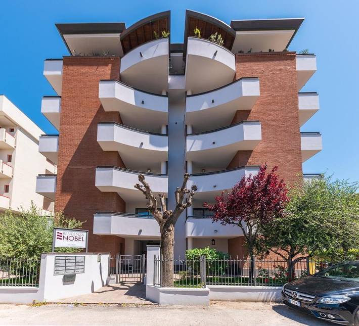Appartamento per 12 persone, con Balcone e Idromassaggio nonché Terrazza e Giardino a Torre Pedrera
