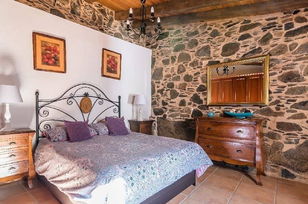 Casa Agustin-Piscina 27º-A/C- wifi-Hogareño in Fataga, San Bartolomé de Tirajana