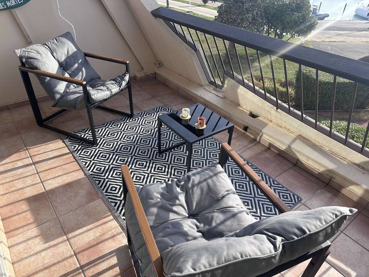 Studio entier, Studio moderne avec climatisation et parking proche plage in Port Camargue, Le Grau-du-Roi