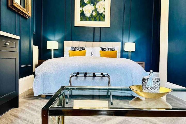 Ferienwohnung für 4 Personen, mit Garten und Terrasse, mit Haustier auf den Kanalinseln