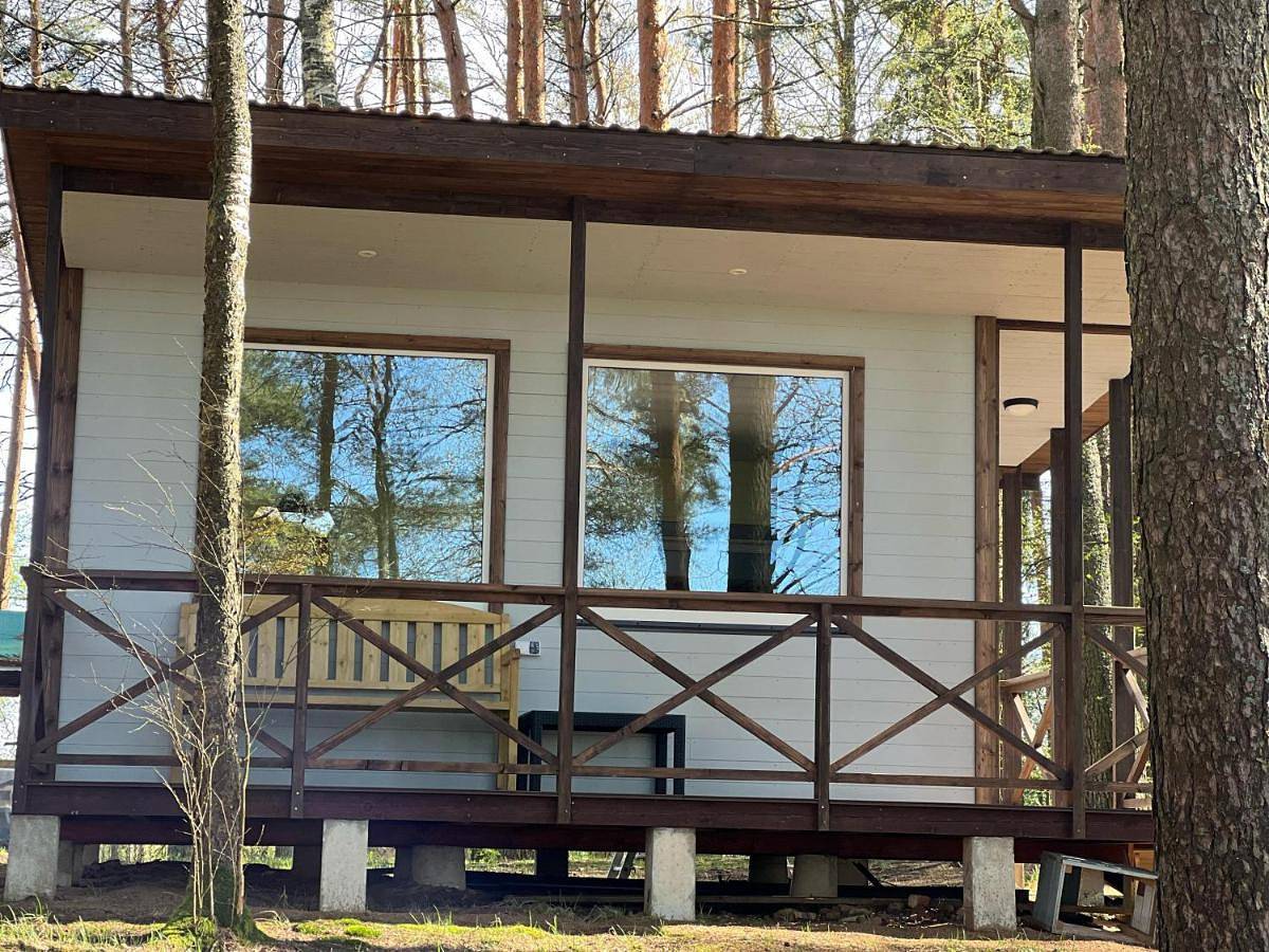 Kempings Ezerpriedes in Gmina Burtnieki, Liwonia