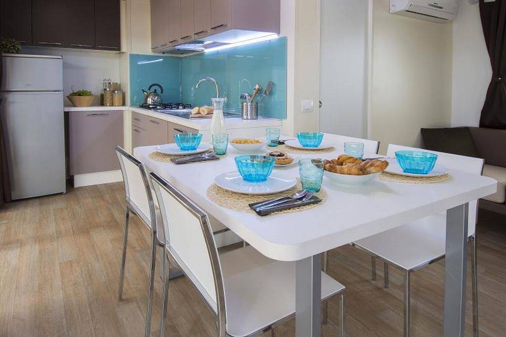 Ferienpark Internazionale Eden Mobilehome Giada für 6 Personen in San Felice del Benaco, Garda Mountains