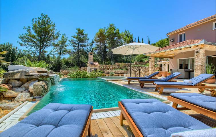 Reizendes Apartment mit einem Schlafzimmer und Pool, 900 m vom Strand entfernt in Poljana, Insel Ugljan