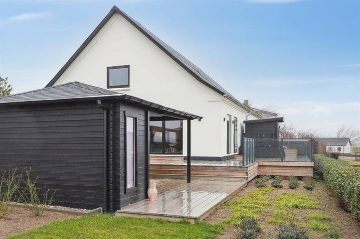 Ferienhaus für 6 Personen, mit Garten und Whirlpool sowie Sauna und Terrasse - 1