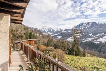 Maison de campagne pour 5 personnes, avec balcon et jardin à Les Clefs