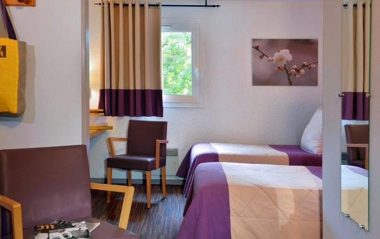 Hôtel pour 2 personnes, avec jardin et piscine ainsi que vue et sauna, animaux acceptés à Valençay - 3