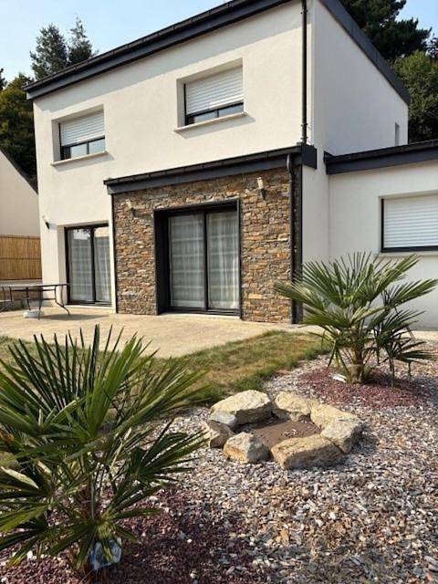 Maison lumineuse cosy à 20 min des plages #lorient #cosy in Pont-Scorff, Côte des Mégalithes