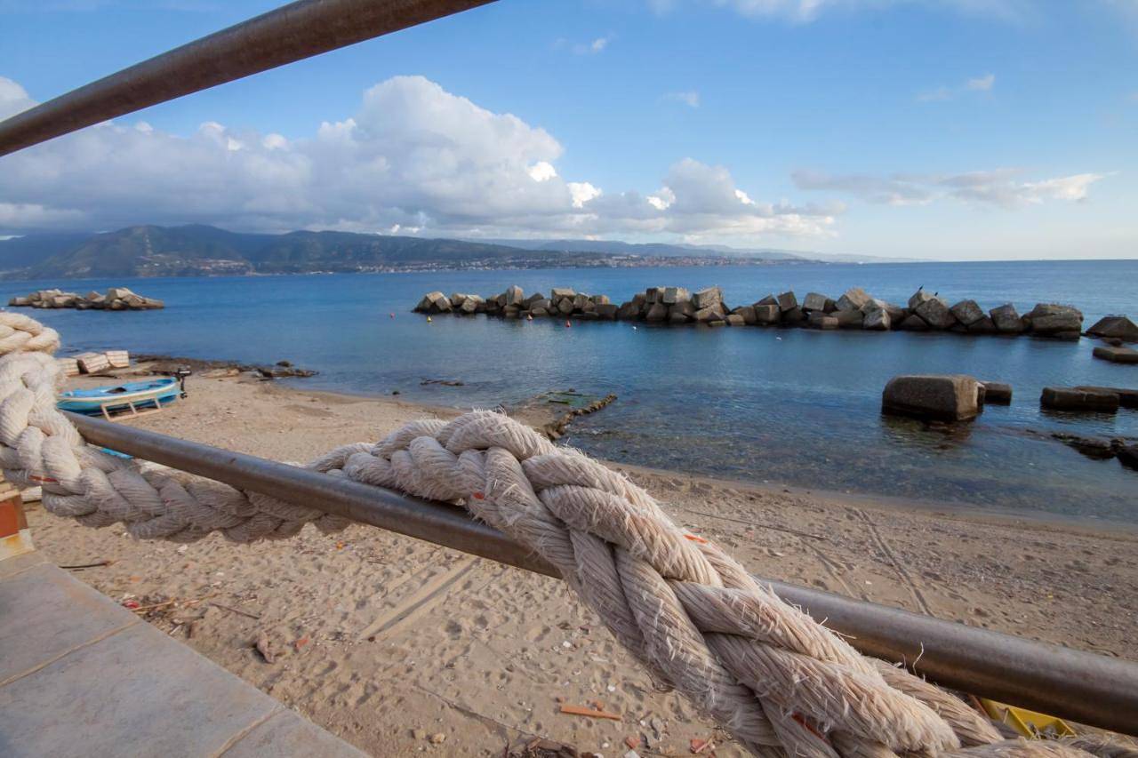 Triple Room with Private External Bathroom in Ganzirri, Messina