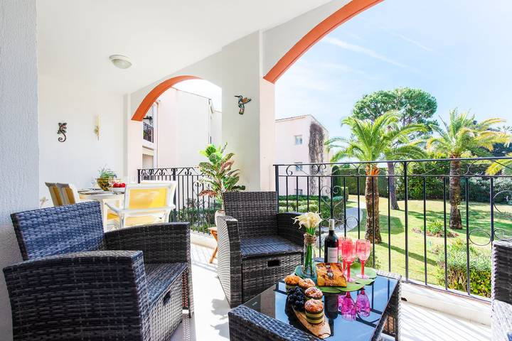 Gîte pour 4 personnes, avec jardin et terrasse à Villefranche-sur-Mer - 2