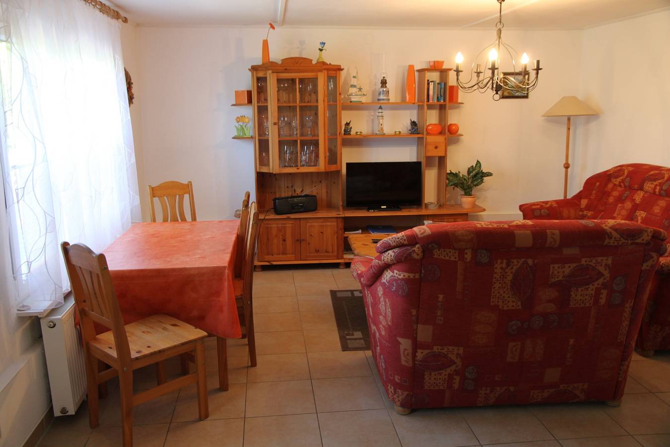 Holiday Home '1' with Private Terrace, Shared Garden and Wi-Fi in Lubmin, Vorpommern Greifswald