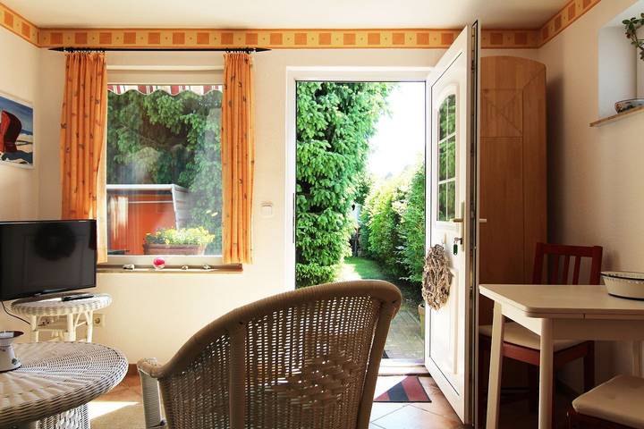 Bungalow für 2 Personen, mit Terrasse und Garten in Kühlungsborn