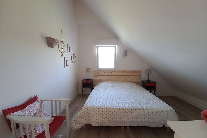 Location de vacances pour 8 personnes, avec terrasse et jardin à Beg Meil - 2
