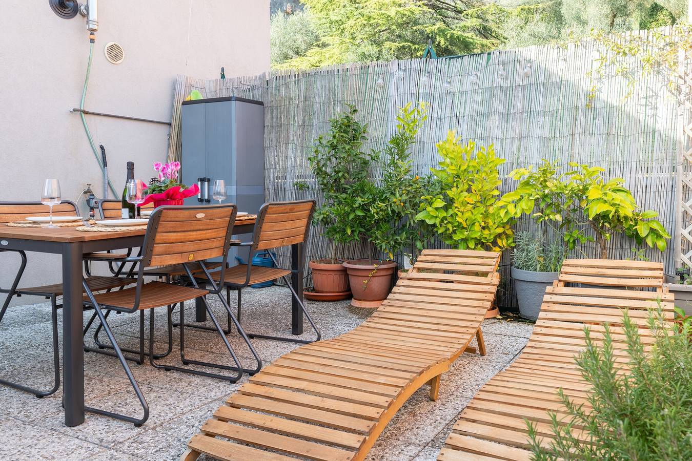 Hel lejlighed, “La Terrazza di Vincent”: Apartment with Lake View, Panoramic Terrace & Pool in Riva del Garda, Garda-Fjellene