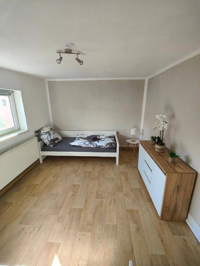 Ganze Wohnung, Apartment with Garden View in Waltersdorf, Großschönau