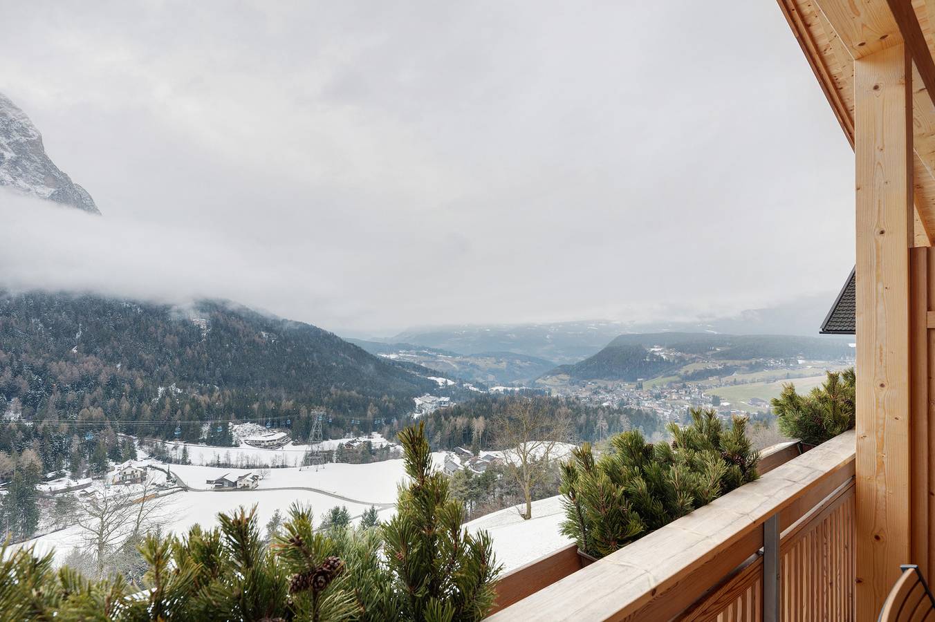Apartamento entero, Apartamento 'Wiesenduft' con vistas a la montaña, terraza privada y Wi-Fi in Castelrotto, Dolomiti Superski