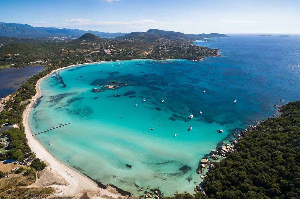 Apartamento entero, Magnifique Appt 6 Couchages, vue Mer, Accès Plage in Sainte-Lucie de Porto-Vecchio, Zonza