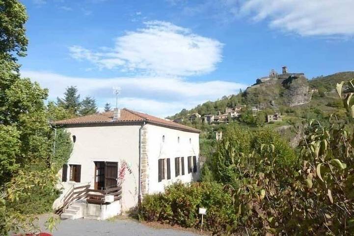 Gîte pour 10 personnes, avec jardin