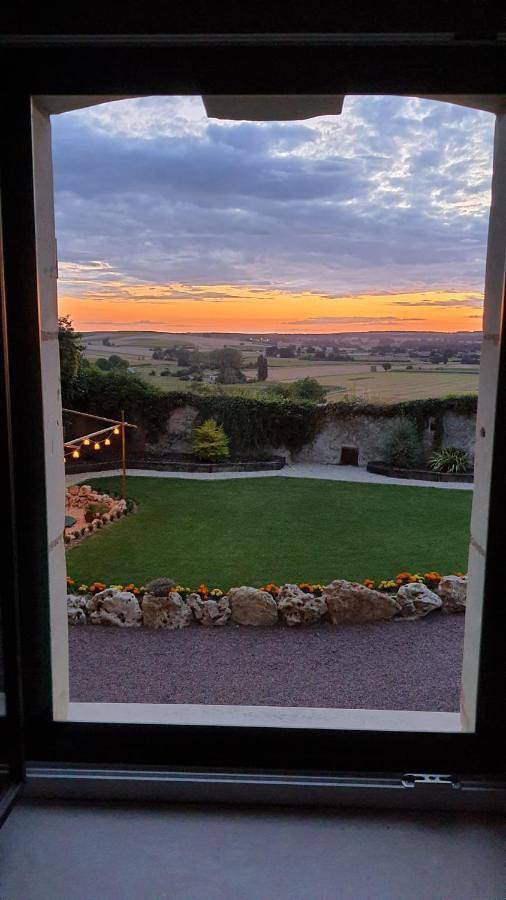Location de vacances pour 6 personnes, avec jardin ainsi que terrasse et vue à Marigny-Brizay - 3