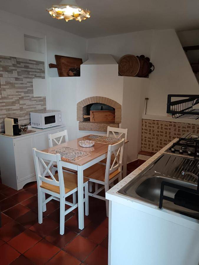 Gîte pour 3 personnes, avec terrasse à Baunei - 4