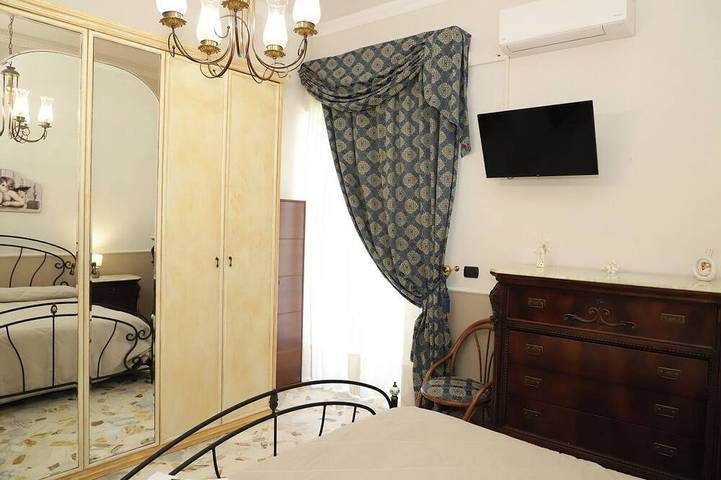 Apartamento entero, Paradiso dell'Etna: Cozy Apartment with a Balcony and Terrace Overlooking Mount Etna in Zafferana Etnea, Etna