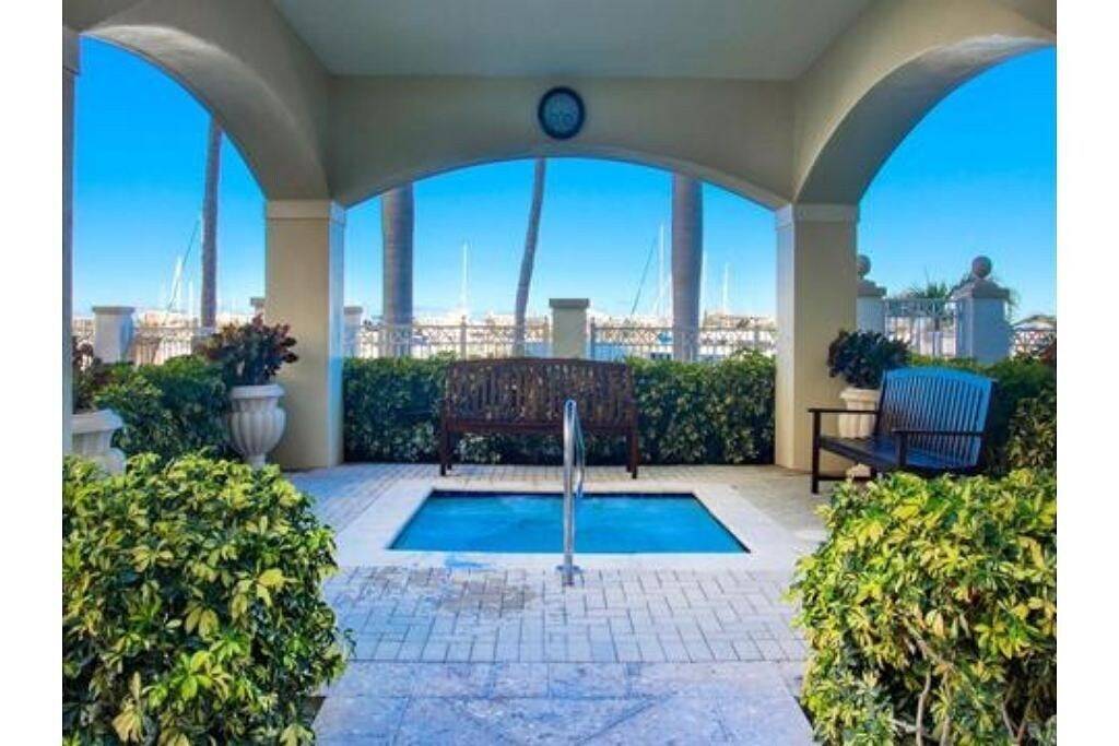 Ganze Wohnung, Resort Style Living 5 minutes from the beach in Lantana, Palm Beach County