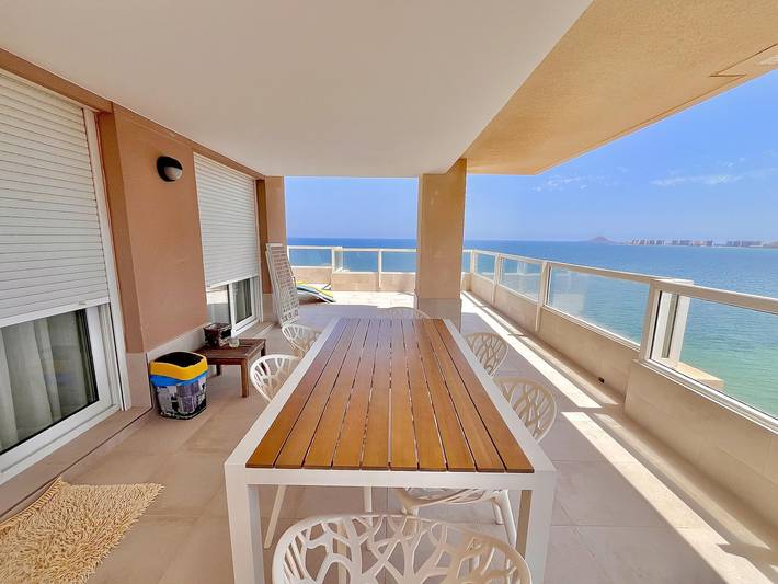 Appartement entier, Appartement spacieux avec terrasse à La Manga in Playa del Pudrimel (La Manga), San Javier