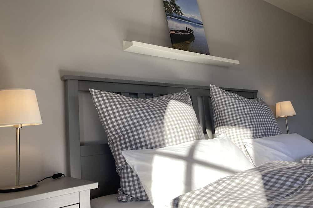 Seehaus mit Garten am Staffelsee,  privatem Badeplatz und Ruderboot in Seehausen am Staffelsee, Das Blaue Land