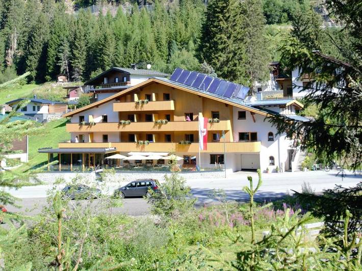 Hôtel pour 2 personnes, avec sauna ainsi que vue et terrasse, animaux acceptés