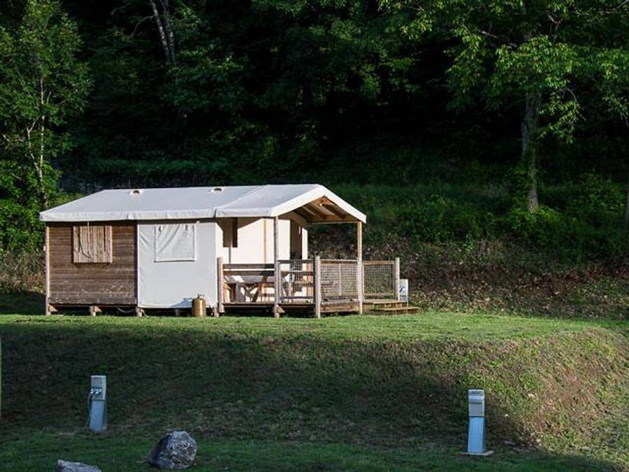 Camping Les Prades - Canvas bungalow 5 persons - 19m² canvas bungalow in Mostuéjouls, Parc naturel régional des Grands Causses