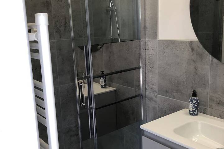 Gîte pour 2 personnes, avec piscine et terrasse à Saint-Laurent-la-Vernède - 2