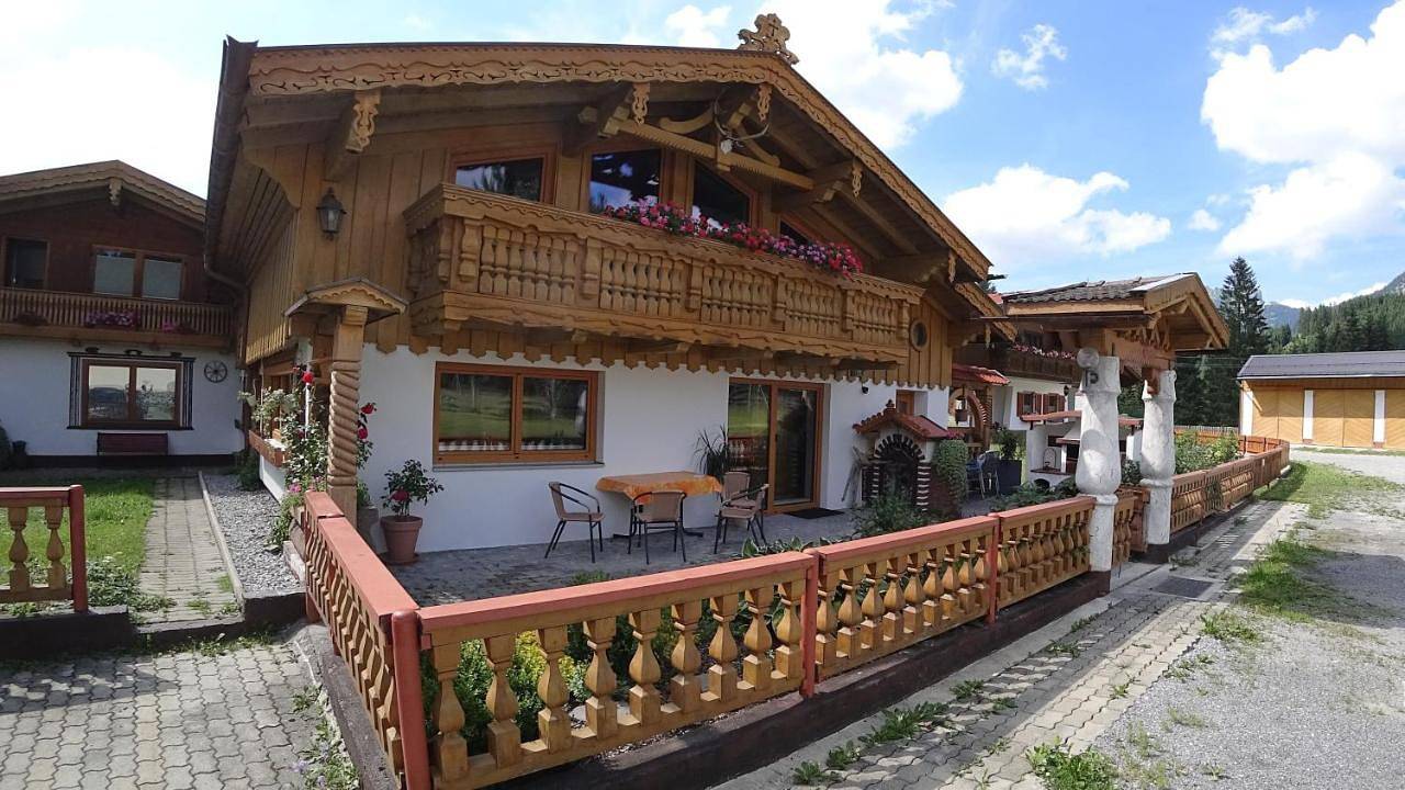 Studio with Balcony in Grän, Allgäuer Alpen (Österreich)