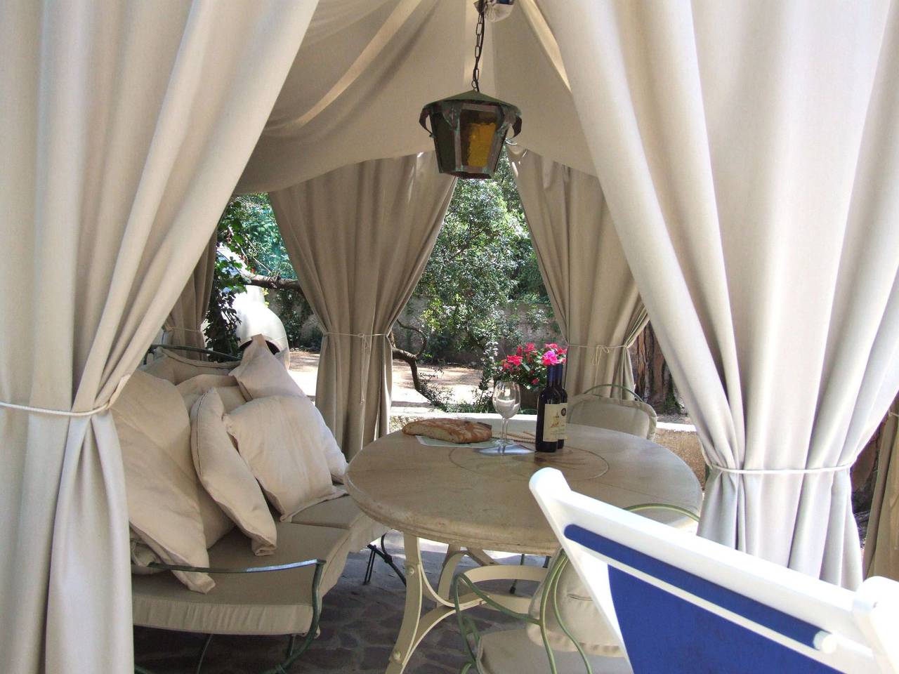 Ganze Wohnung, 'Camelia' mit Terrasse in Marina di Castagneto Carducci, Etruskische Küste