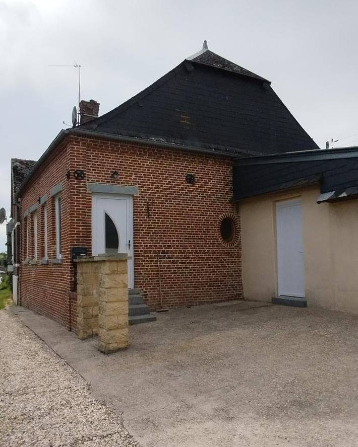 Gîte pour 5 personnes, avec vue et jardin, adapté aux familles dans Vigneux Hocquet