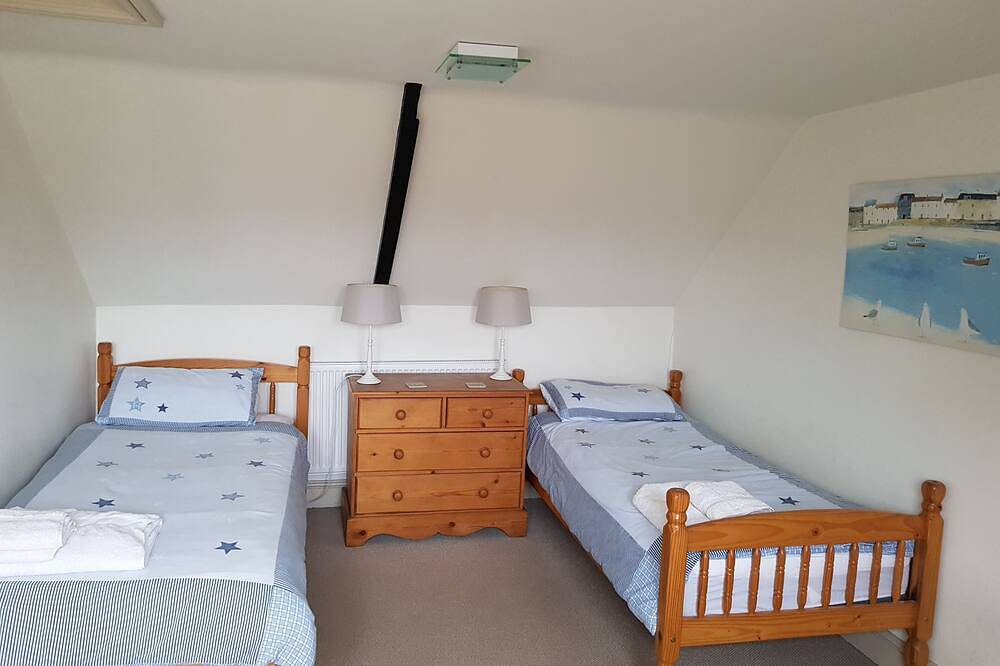 Cosy Grade 2 Listed Cottage on the historic High Street of Wells-Next-The-Sea in Wells-next-the-Sea, Norfolk Coast