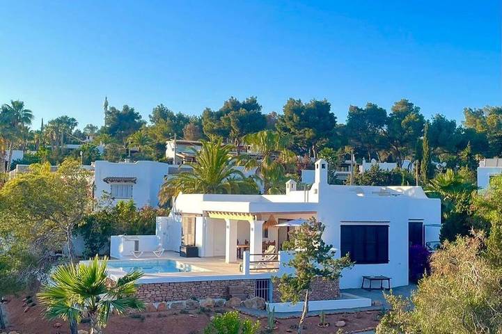 Ferienhaus für 5 Personen, mit Terrasse und Garten in Cala Llenya