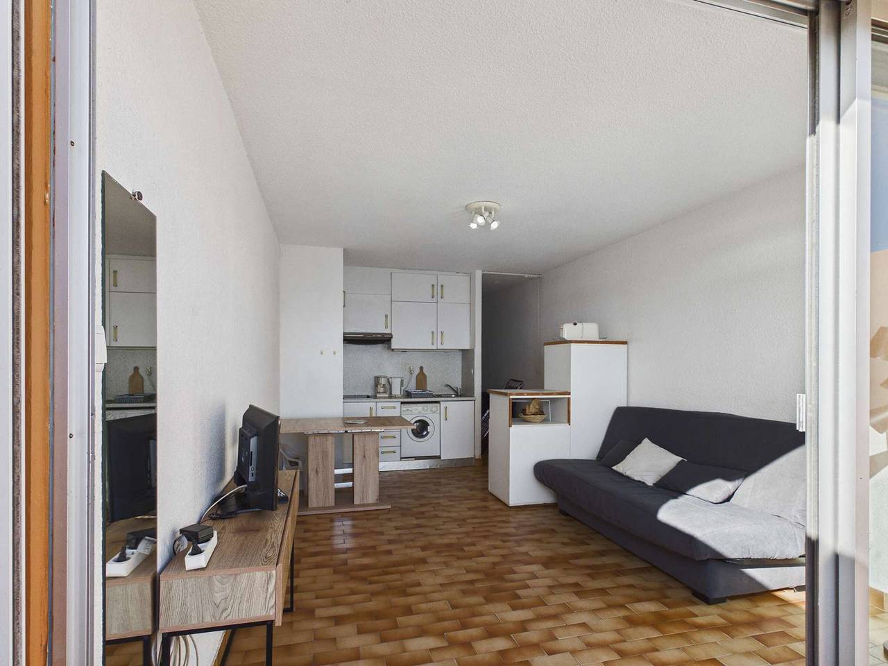 Appartement entier, 2 pièces avec terrasse et parking privé, Grau d'Agde in Grau-d'Agde, Agde