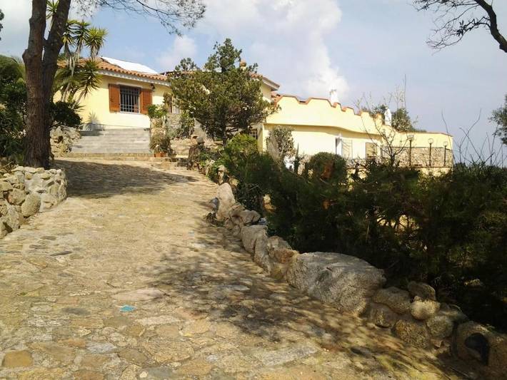Chambre d’hôte pour 3 personnes, avec Terrasse ainsi que Jardin et Vue
