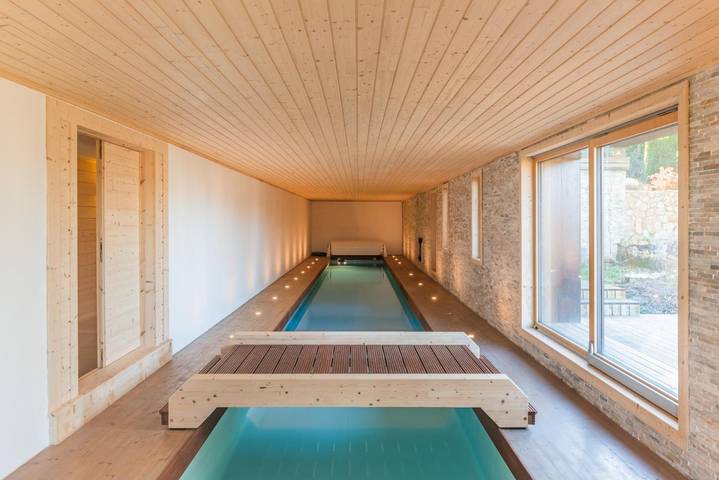 Ferienhaus für 14 Personen, mit Garten und Whirlpool, kinderfreundlich in Frankreich