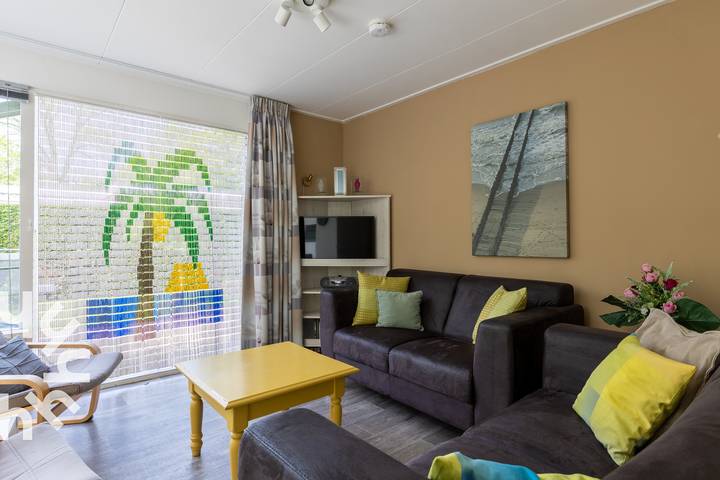 Bungalow für 6 Personen, mit Terrasse und Garten in Oostkapelle - 2