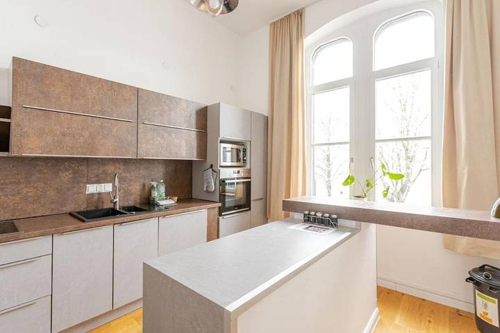 Ferienhaus für 45 Personen, mit Balkon und Whirlpool sowie Terrasse und Garten in Kruft - 3