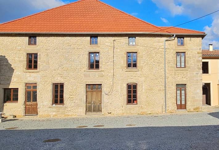 Gîte pour 6 personnes, avec vue et terrasse à Châteauneuf-sur-Isère - 4